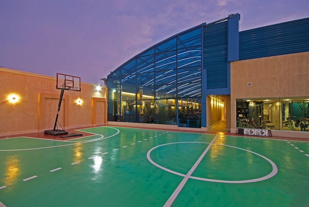 Casablanca Grand Hotel Cidde Dış mekan fotoğraf Basketball court