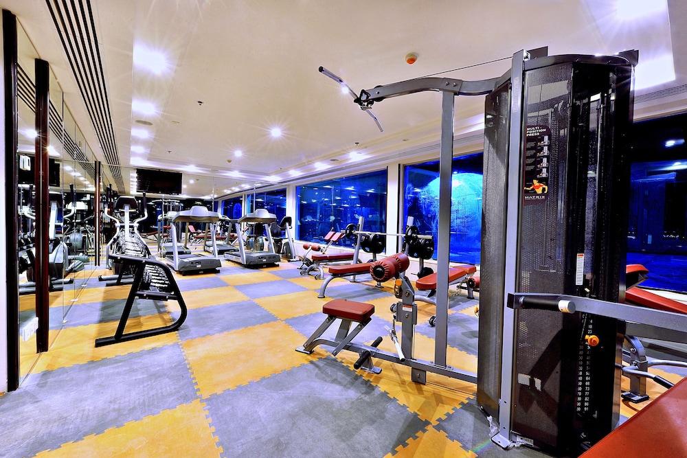 Casablanca Grand Hotel Cidde Dış mekan fotoğraf The gym at the hotel