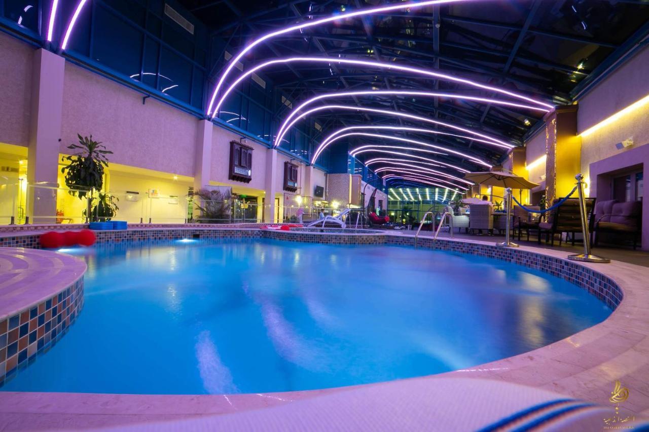 Casablanca Grand Hotel Cidde Dış mekan fotoğraf The swimming pool at the hotel